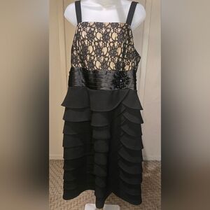 Jessica Howard Black Lace Cocktail Dress